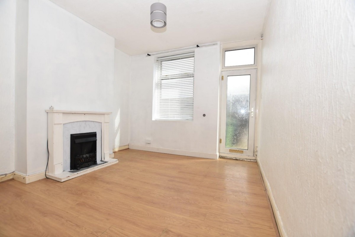 Derby Road, Chesterfield, S40 2EU