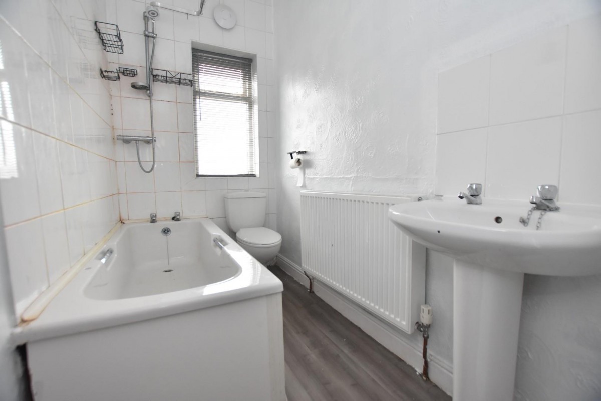 Derby Road, Chesterfield, S40 2EU