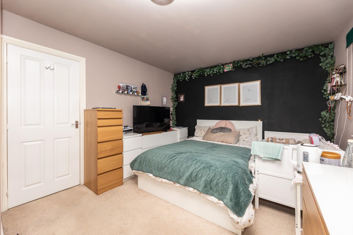 Toll Hill Court, Castleford