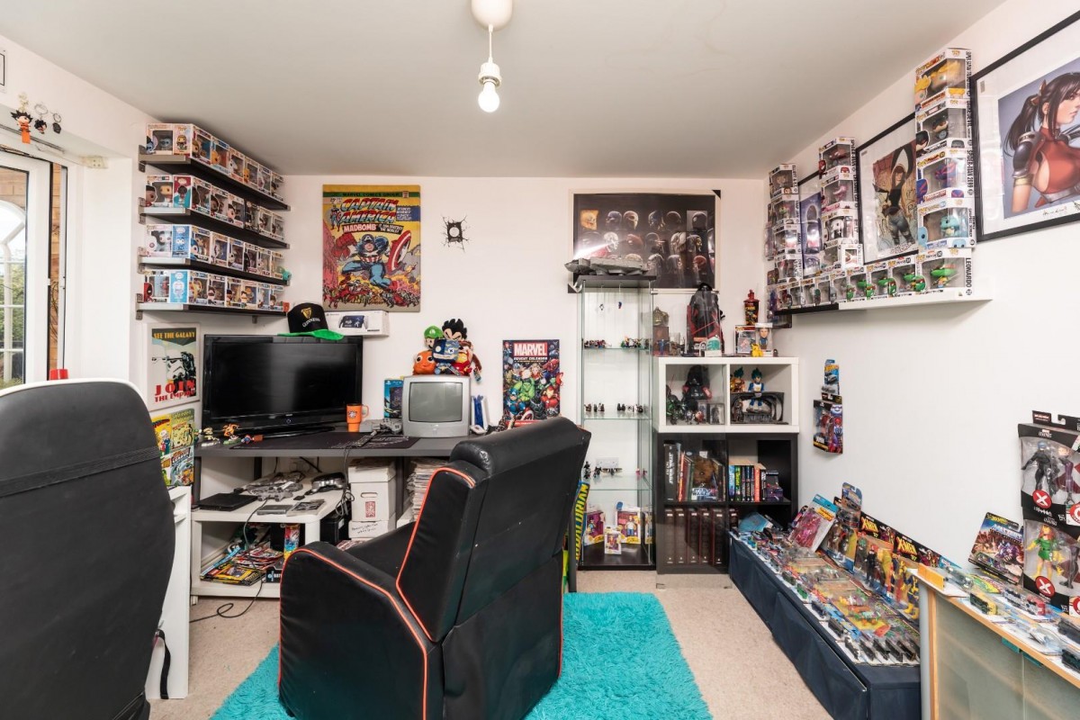 Toll Hill Court, Castleford