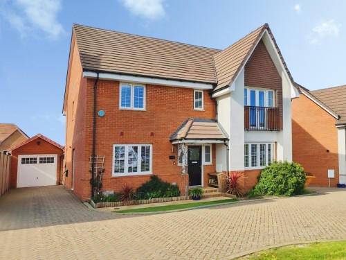 Gold Place, Binfield, Bracknell