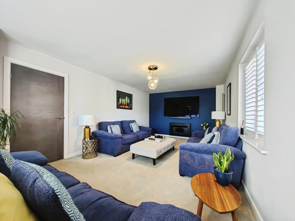 Gold Place, Binfield, Bracknell