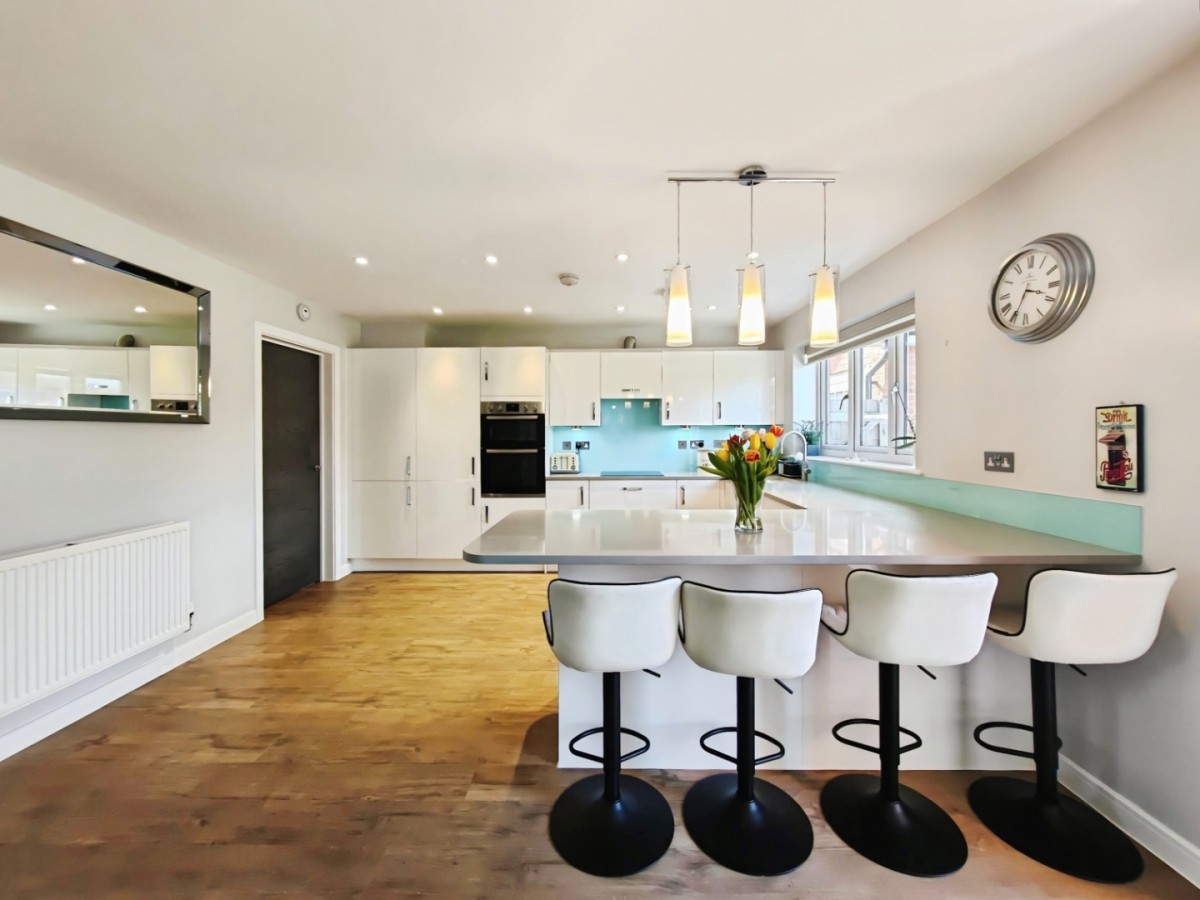 Gold Place, Binfield, Bracknell