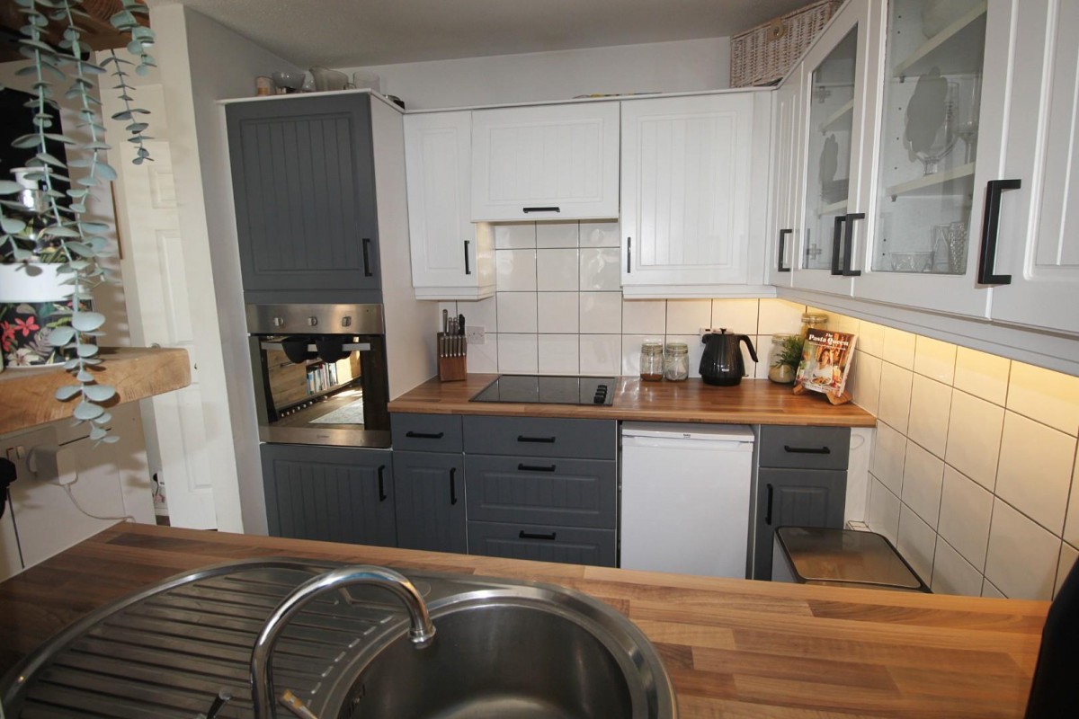 Gatcombe, Netley Abbey, Southampton, SO31 5PX