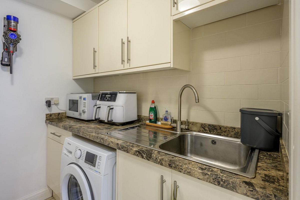 Pear Tree Drive, Stourbridge, DY8 2LB