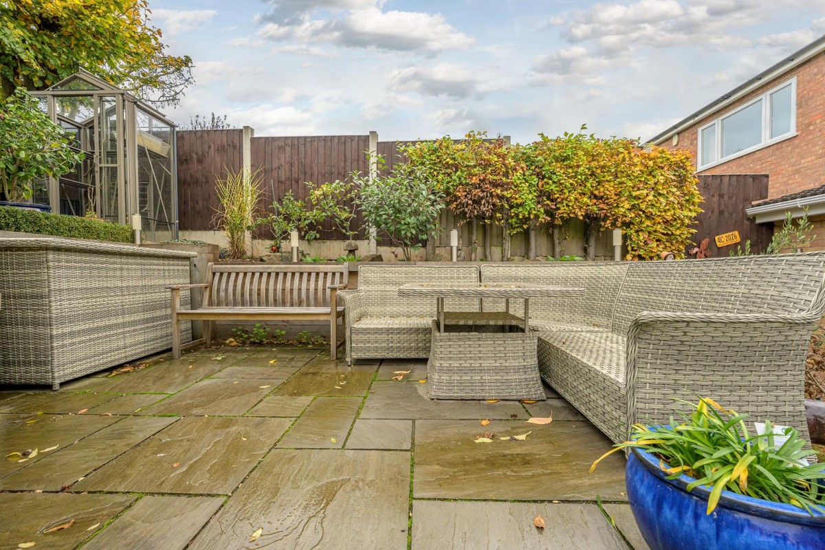 Pear Tree Drive, Stourbridge, DY8 2LB