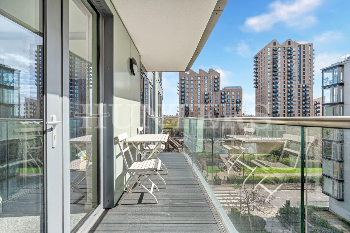 Waterside Way, London, N17