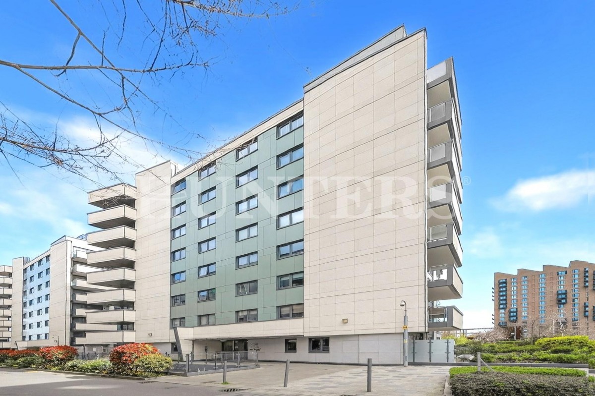 Waterside Way, London, N17