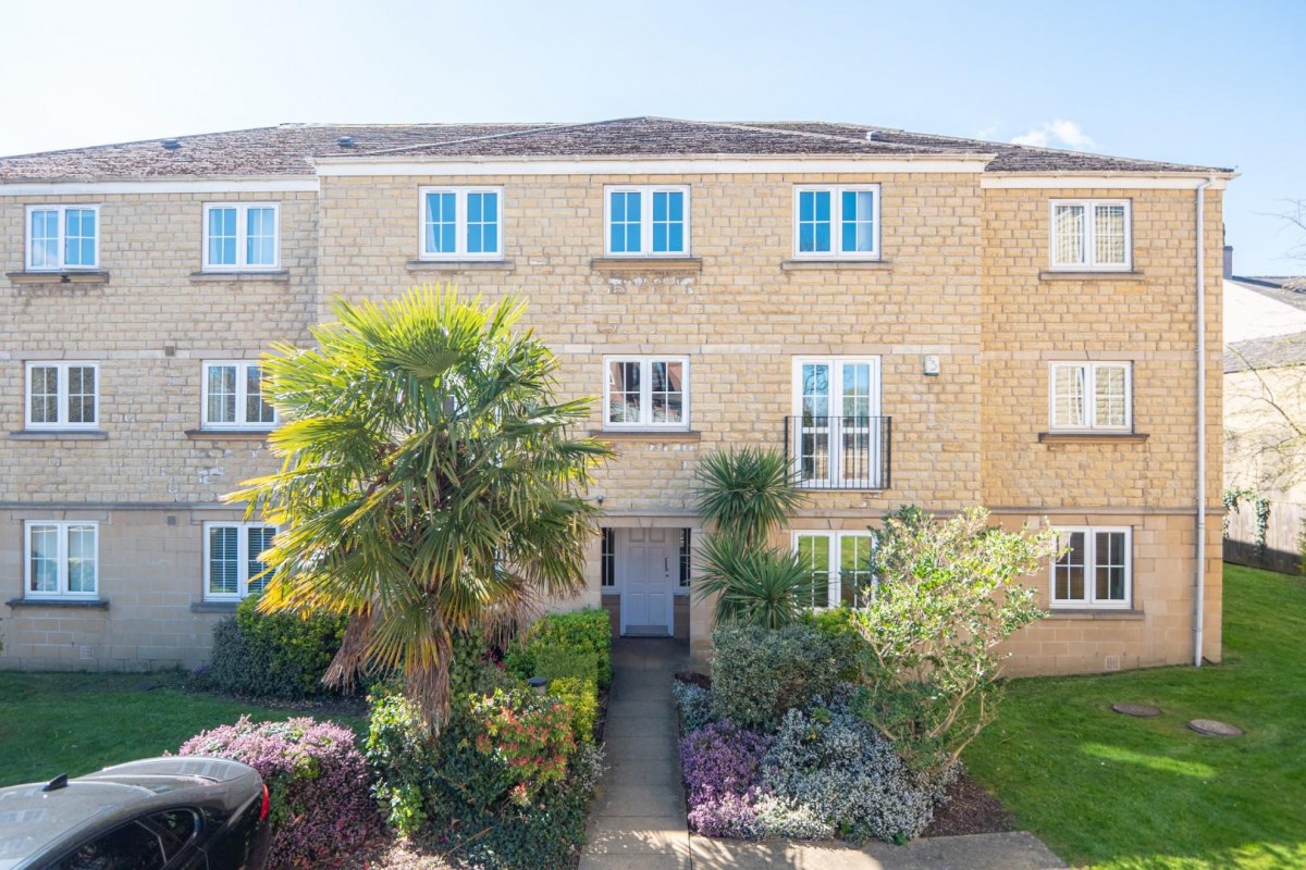 Britannia Mews, Hough Side Road, Pudsey