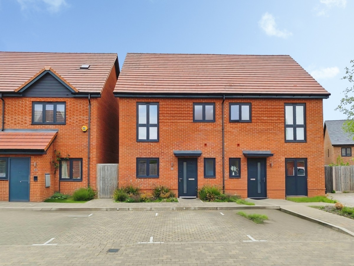 Paddock Way, Crowthorne