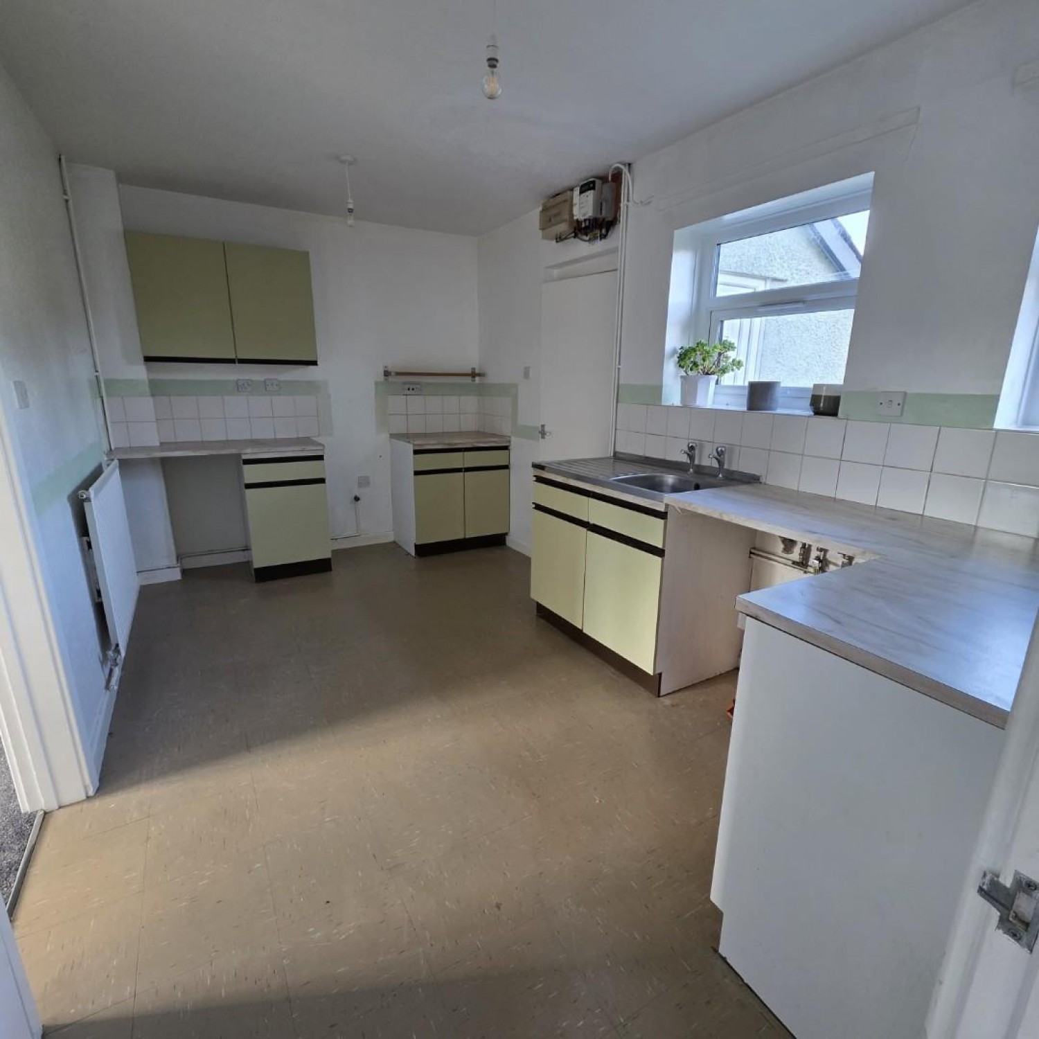 Cardiff Road, Llantrisant, Pontyclun