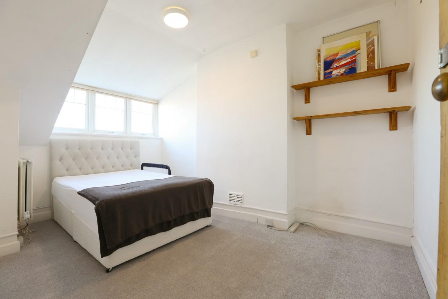 Thorpewood Avenue, London