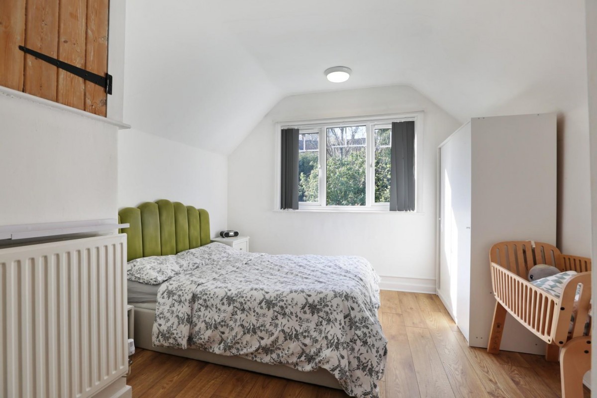 Thorpewood Avenue, London