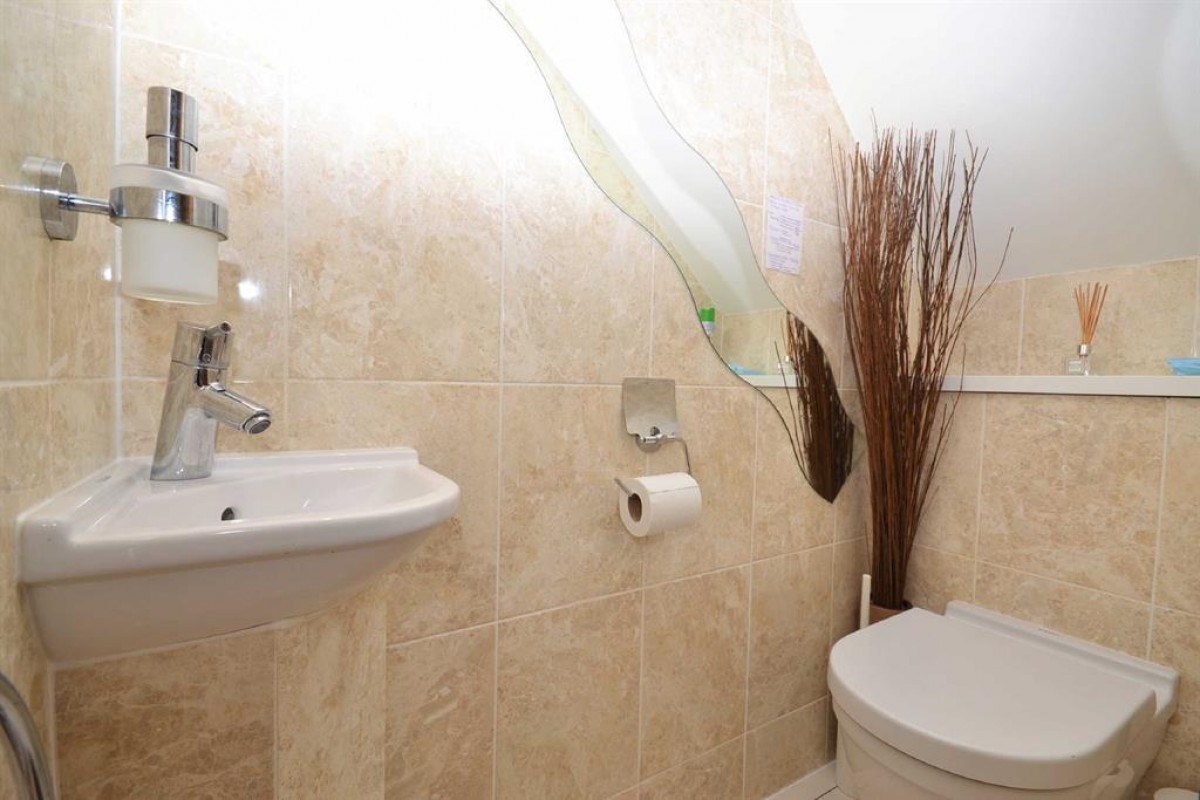 London Road, Cheltenham