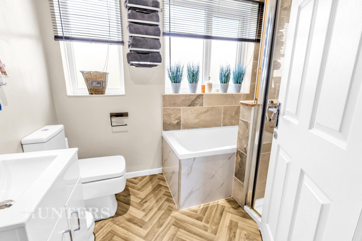 Sydney Gardens, Littleborough, OL15 9PZ