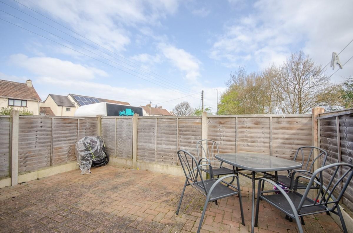 Jubilee Crescent, Mangotsfield, Bristol, BS16 9BB