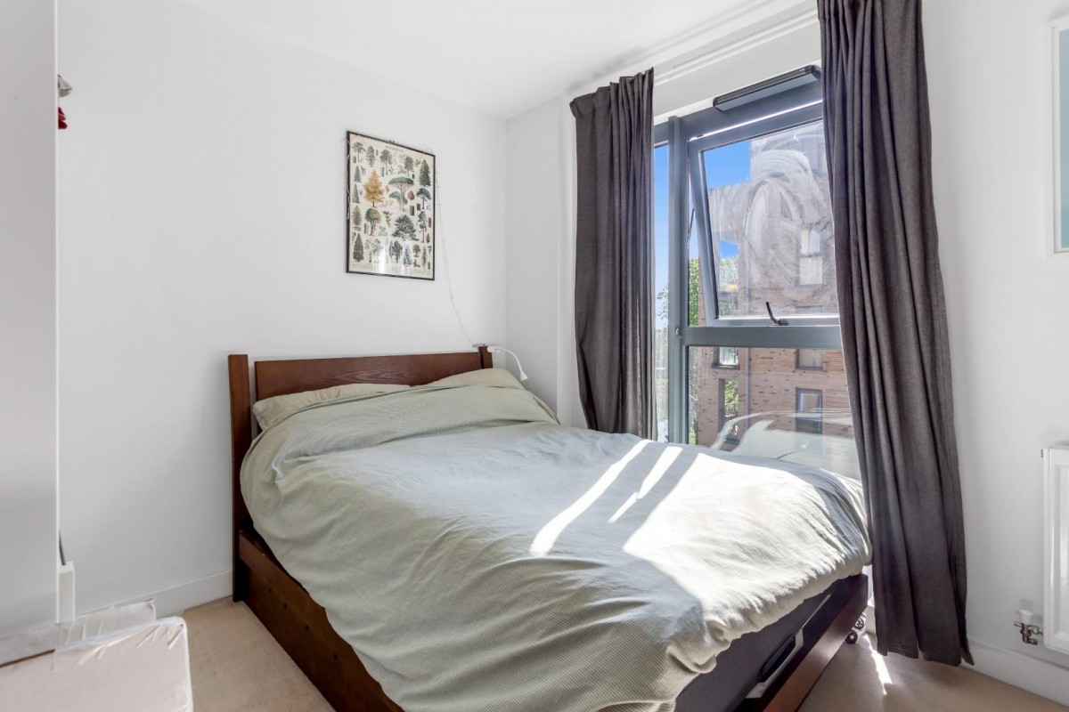 Green Lanes Walk, London, N4