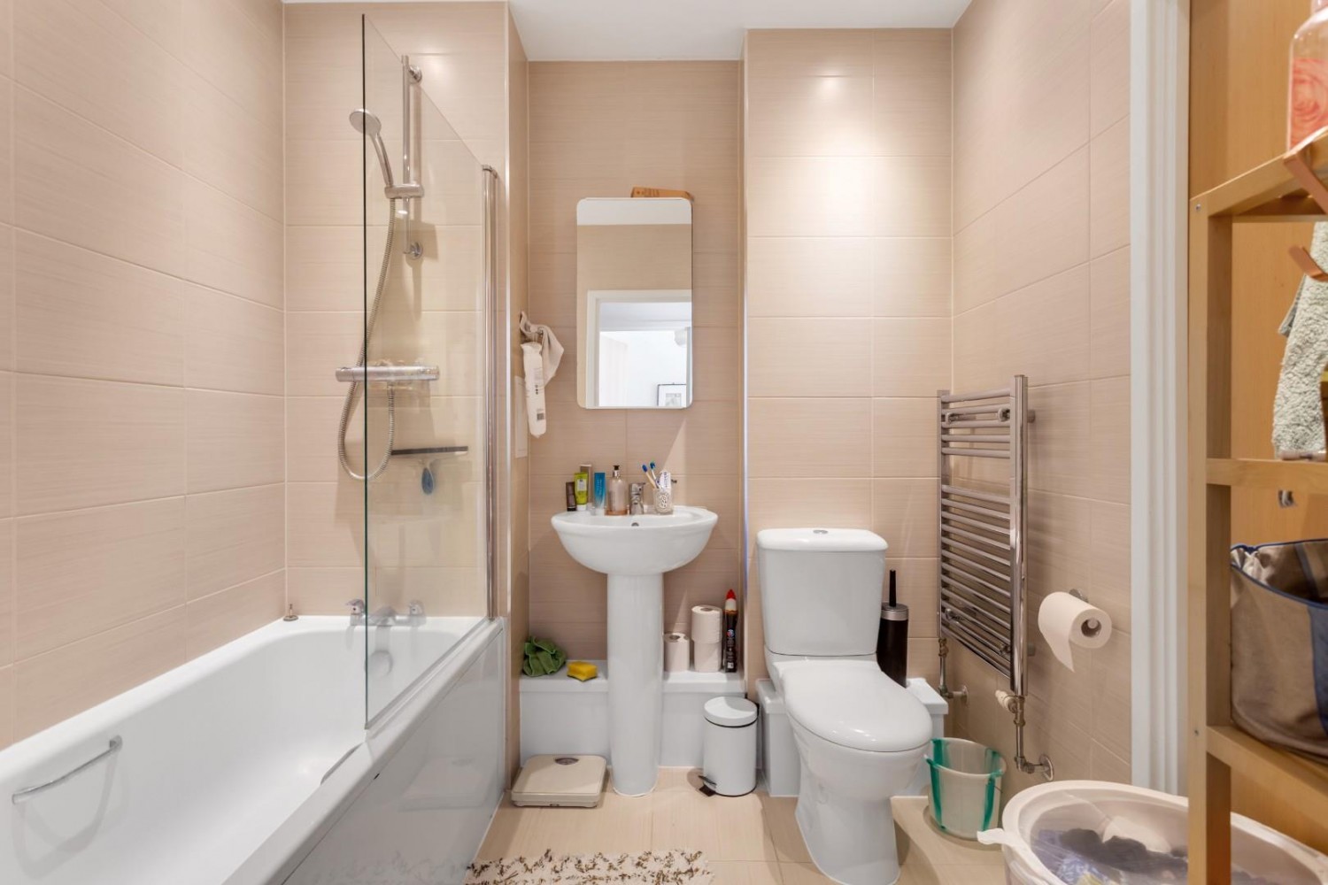 Green Lanes Walk, London, N4