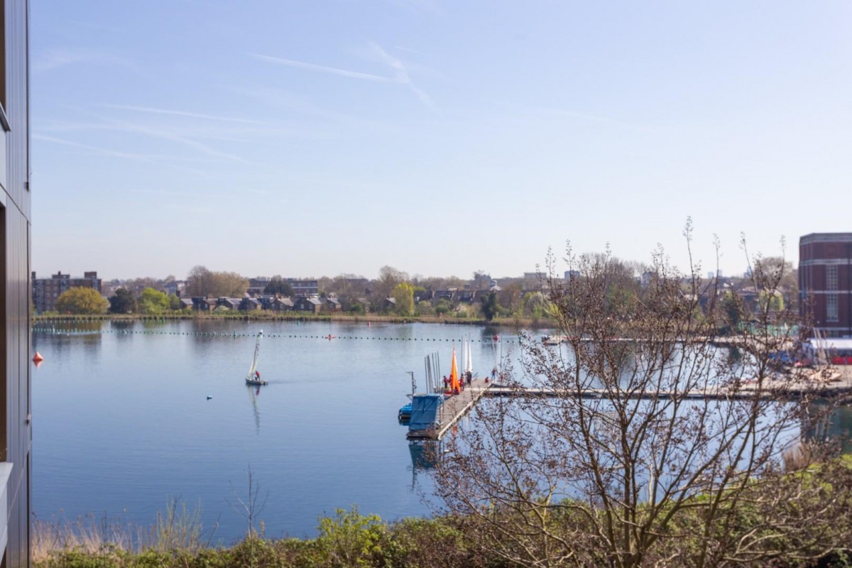 Green Lanes Walk, London, N4