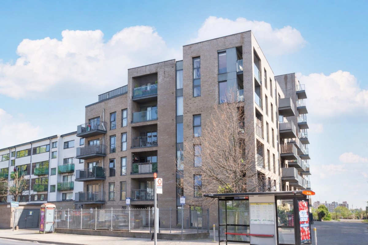 Green Lanes Walk, London, N4