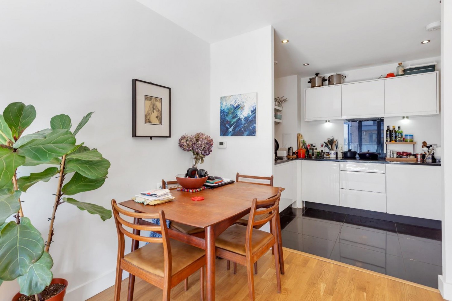 Green Lanes Walk, London, N4