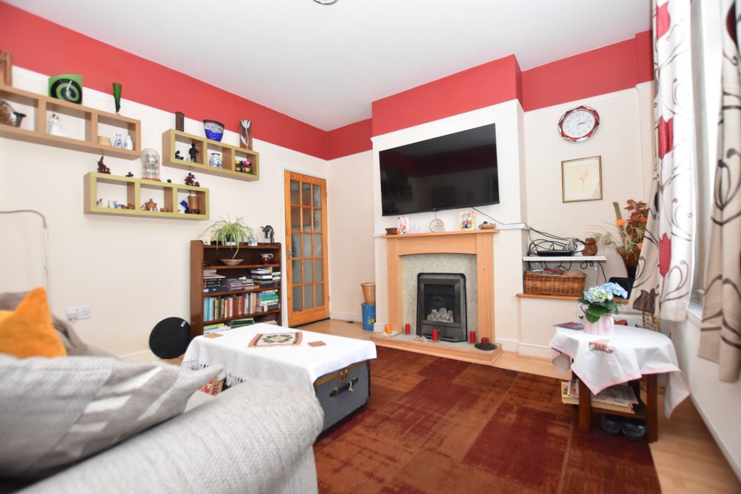 New Hall Road, Brampton, Chesterfield, S40 1HE