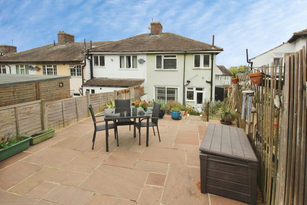 Commonwealth Way, London