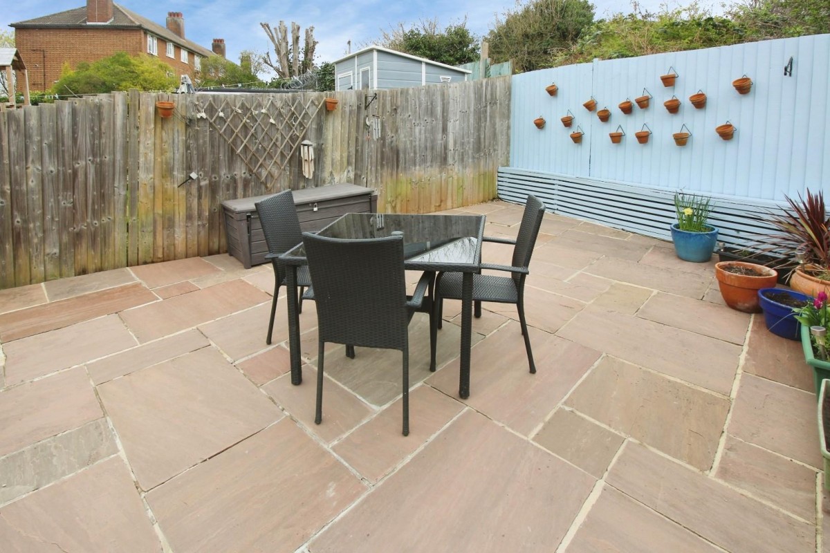 Commonwealth Way, London