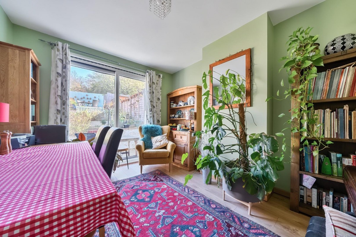 Commonwealth Way, London