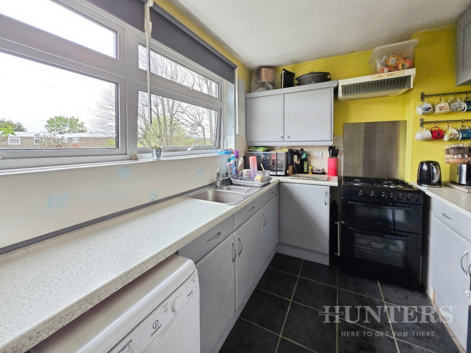Glena Mount, Sutton