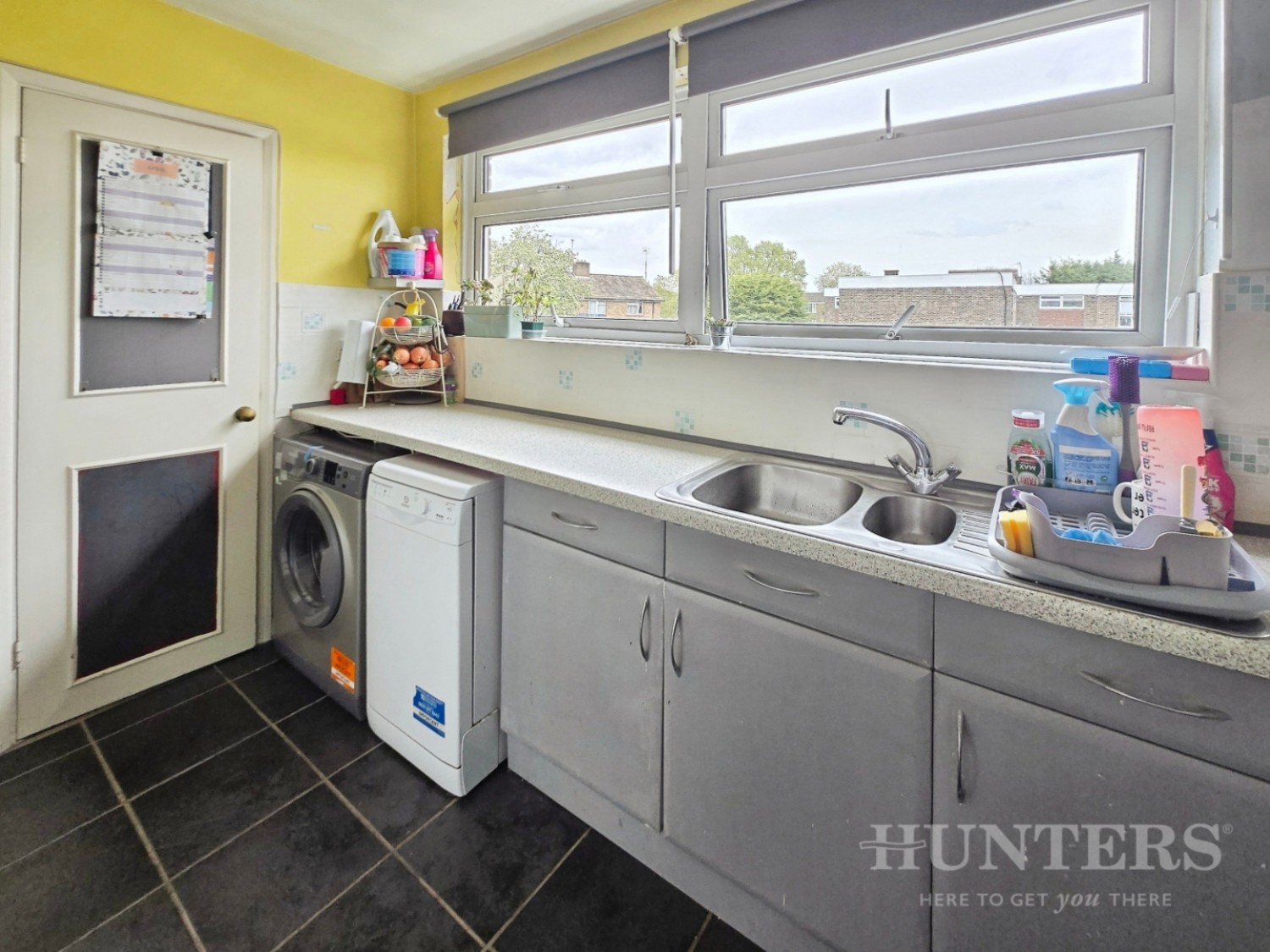 Glena Mount, Sutton