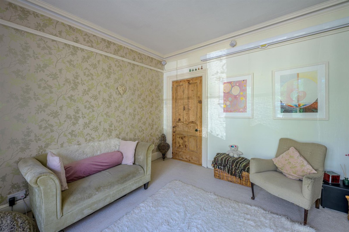 Love Lane, Stourbridge, DY8 2DA