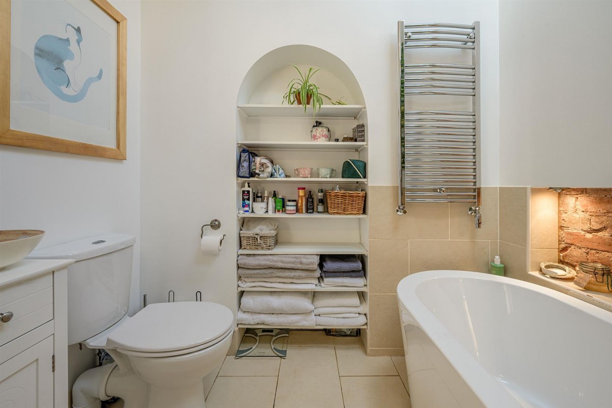 Love Lane, Stourbridge, DY8 2DA