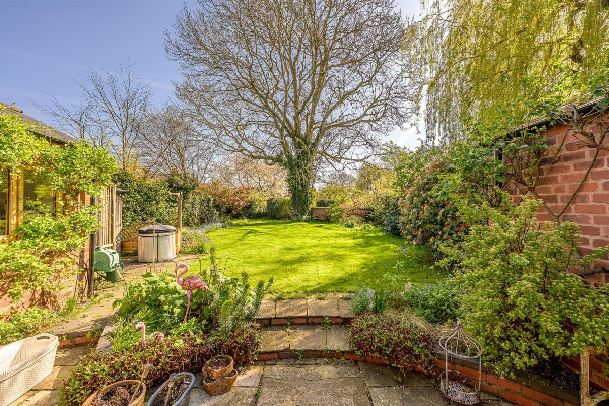 Love Lane, Stourbridge, DY8 2DA