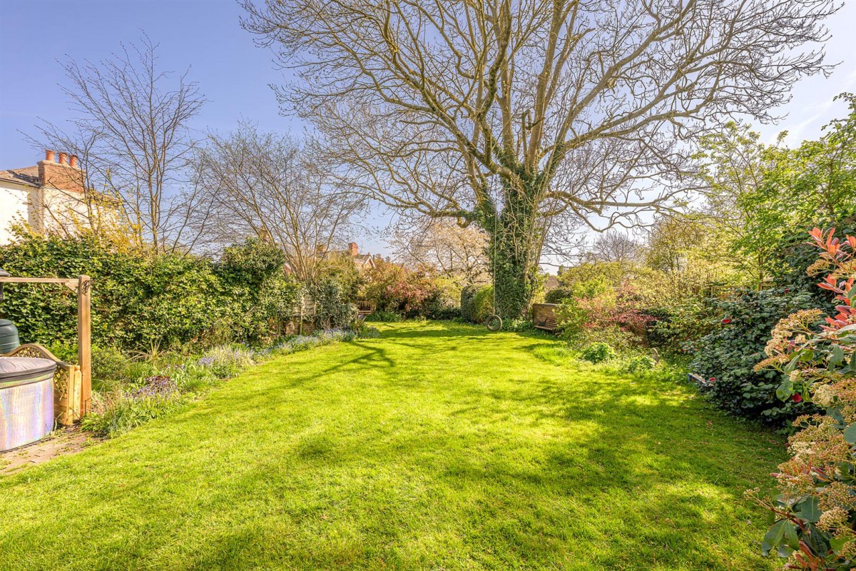 Love Lane, Stourbridge, DY8 2DA
