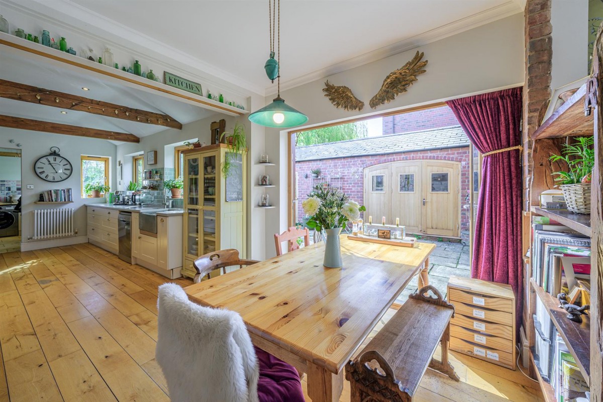 Love Lane, Stourbridge, DY8 2DA