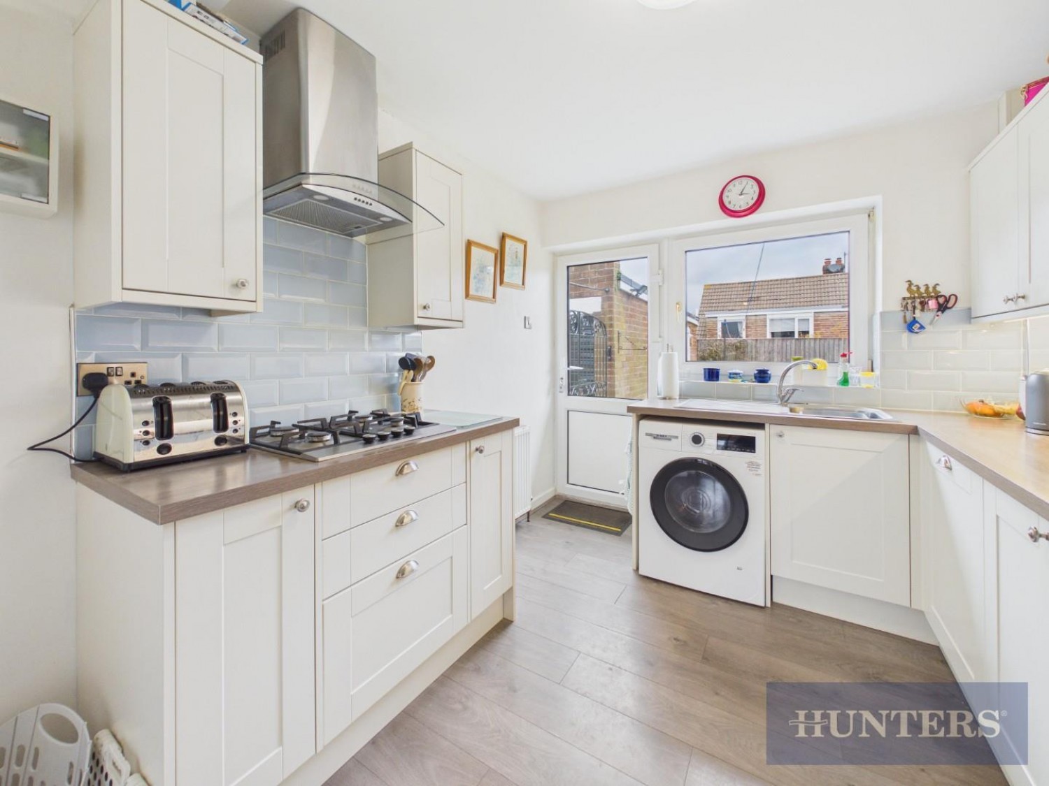 Almond Grove, Scarborough