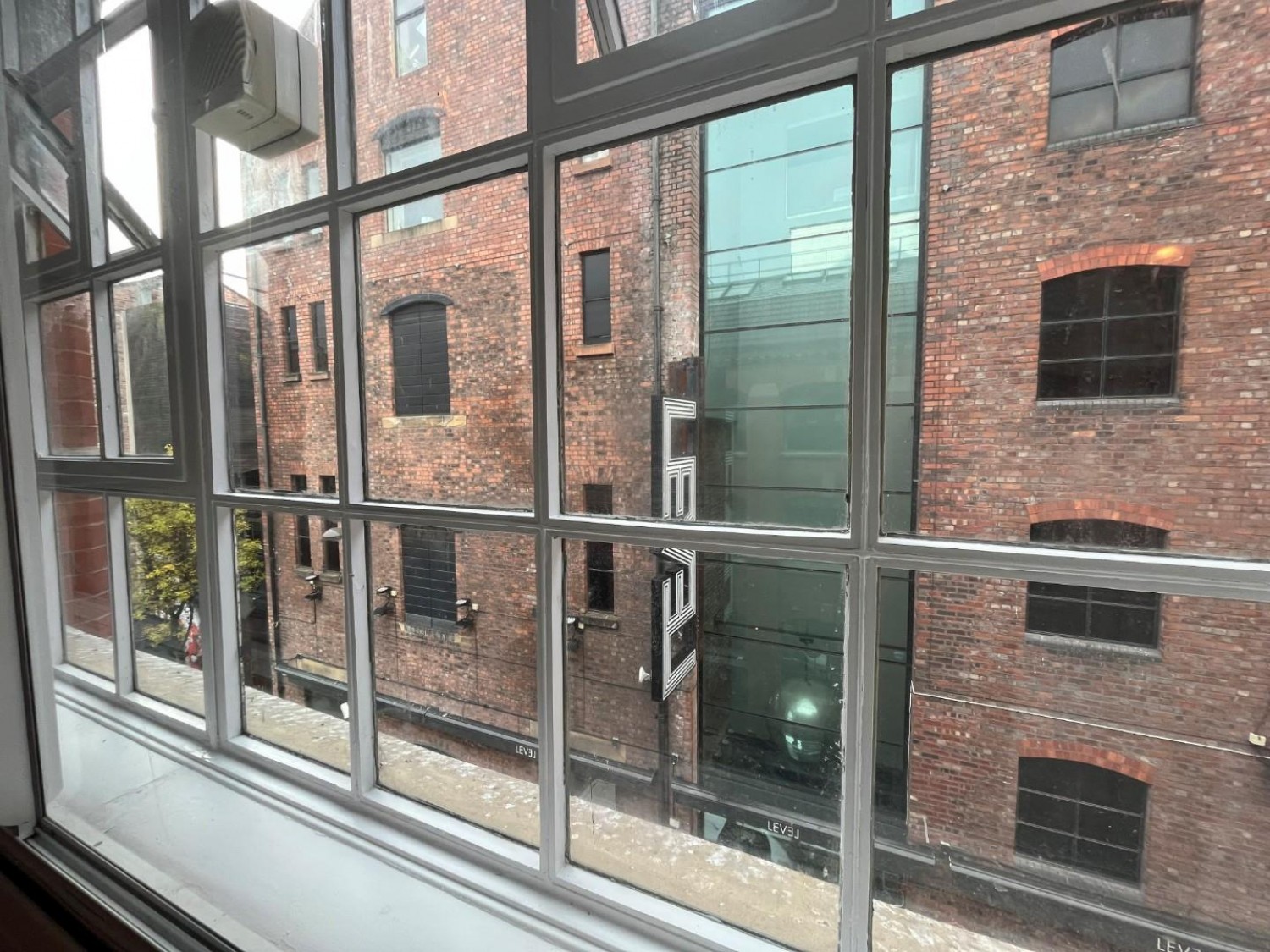 Fleet Street, L1 4AR