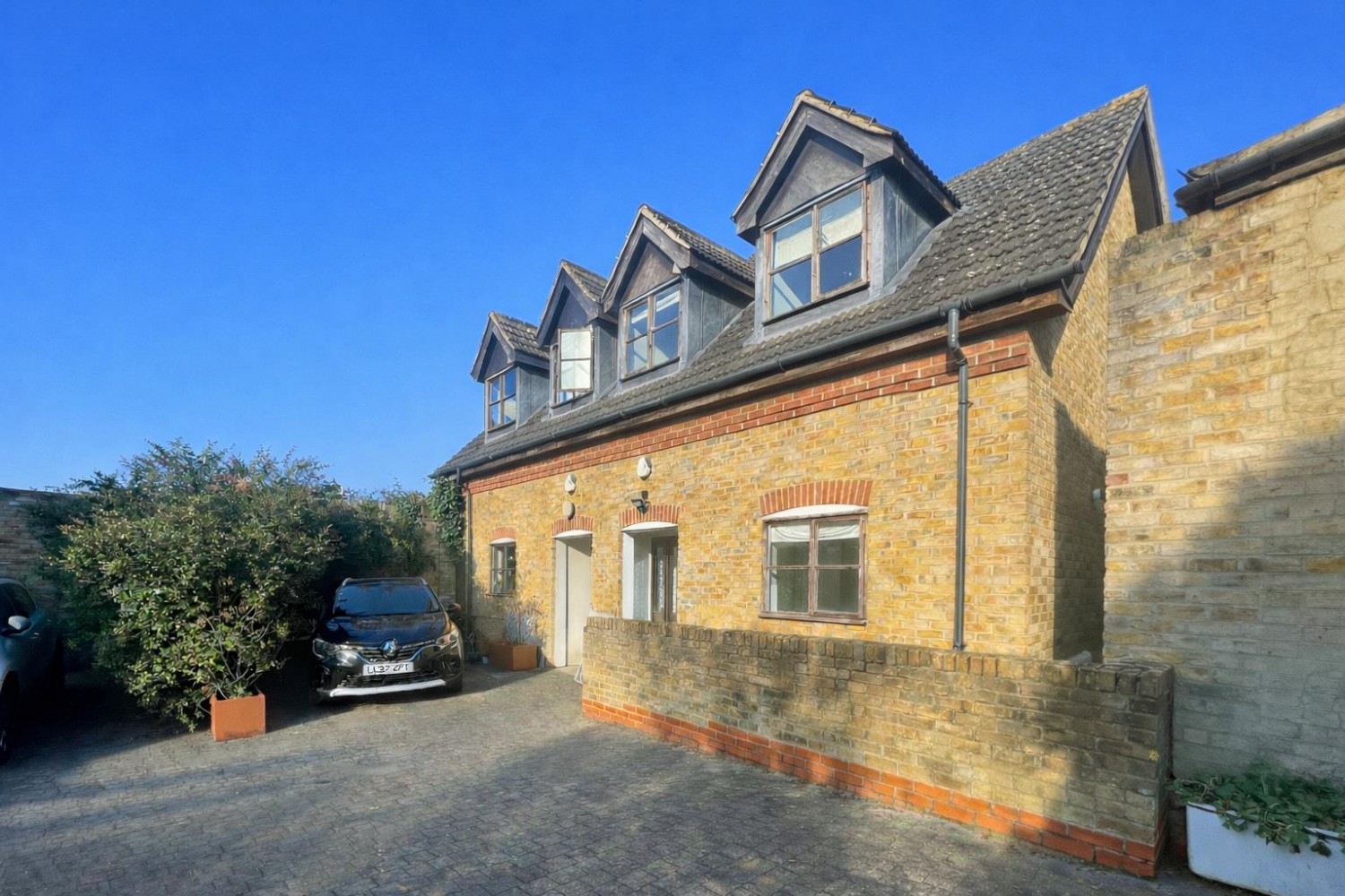 Palatine Road, London, N16