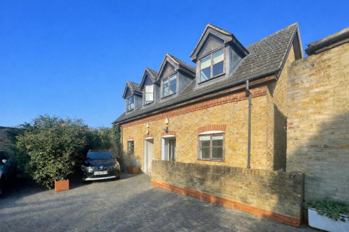 Palatine Road, London, N16