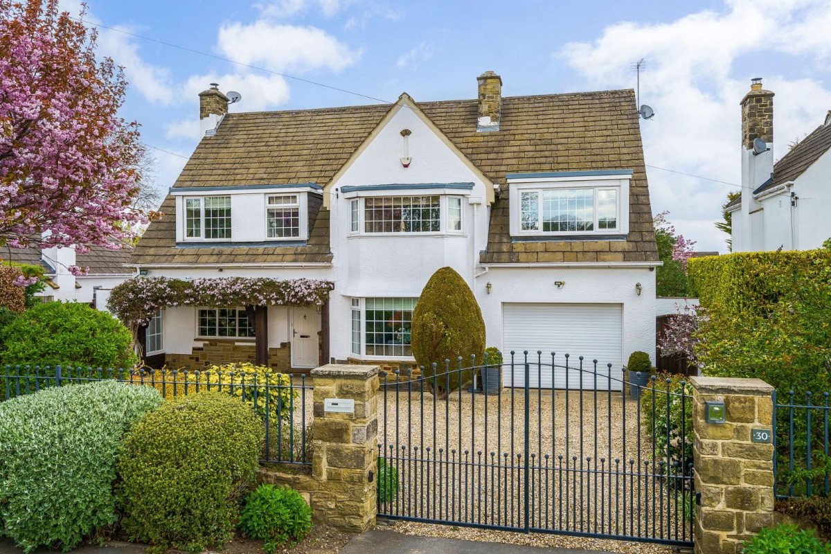 Hawksworth Lane, Guiseley, Leeds