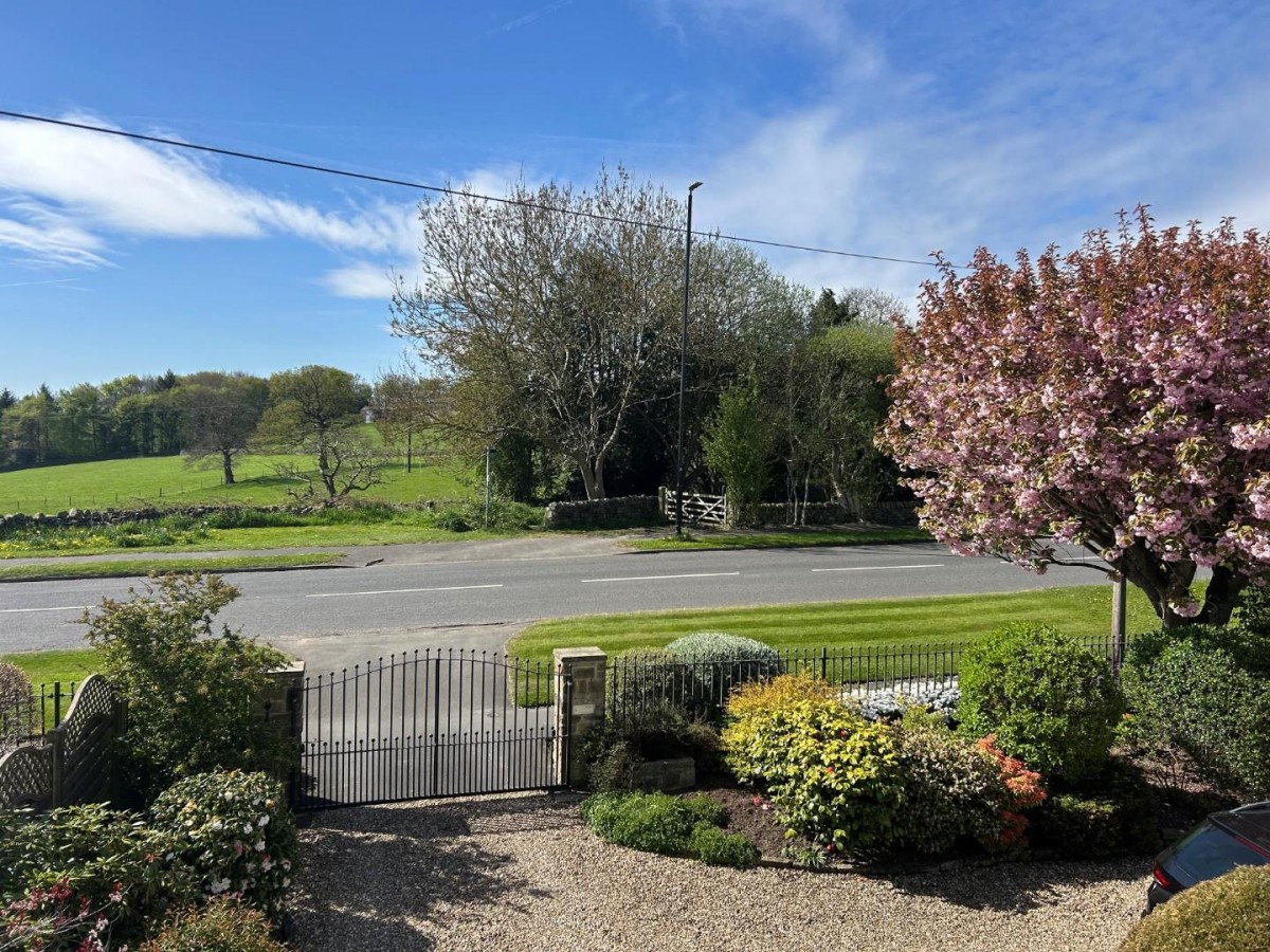 Hawksworth Lane, Guiseley, Leeds