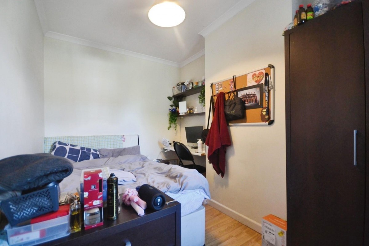 Hagley Road, Reading, Berkshire
