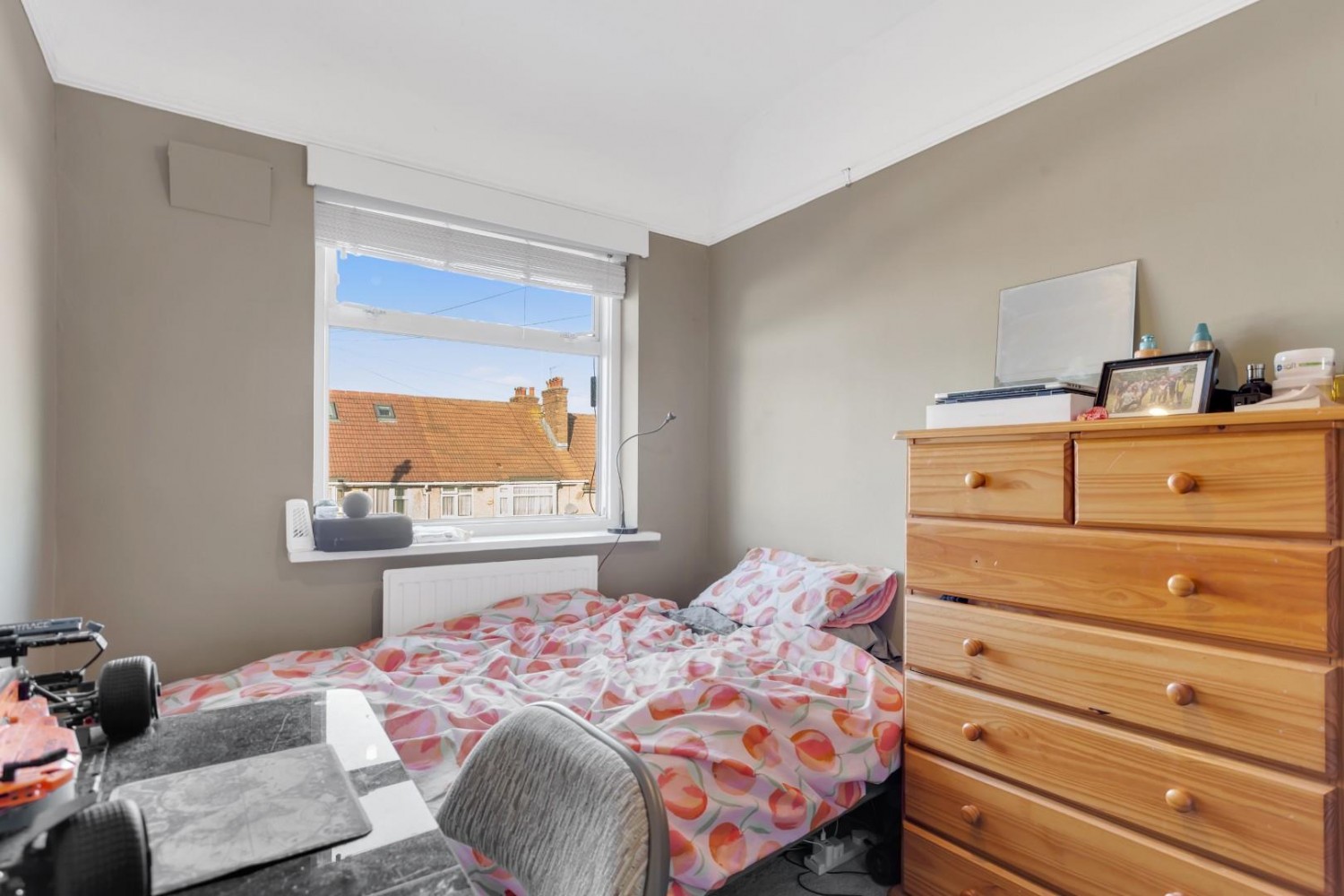 Chipstead Gardens, London