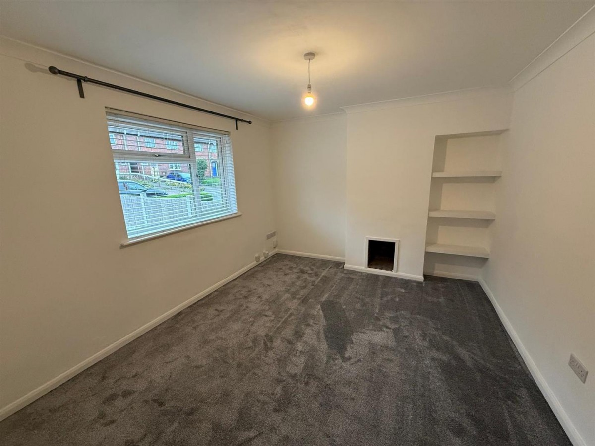 Central Avenue, Stourbridge, DY9 9BT