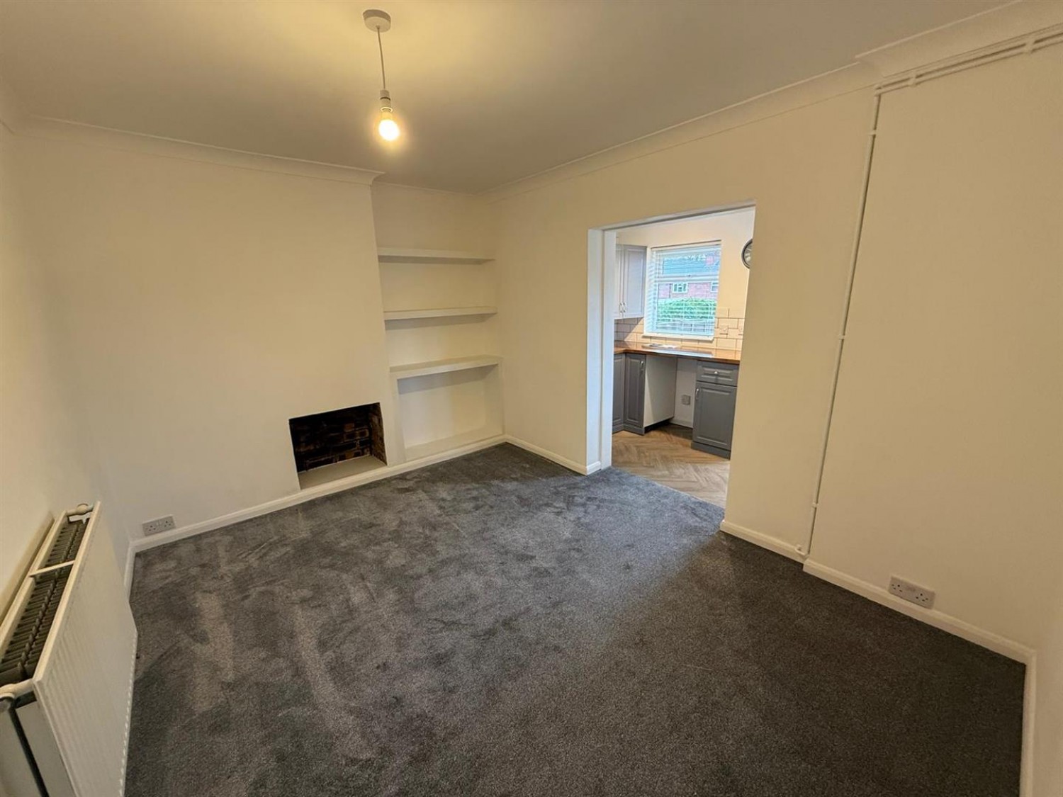 Central Avenue, Stourbridge, DY9 9BT