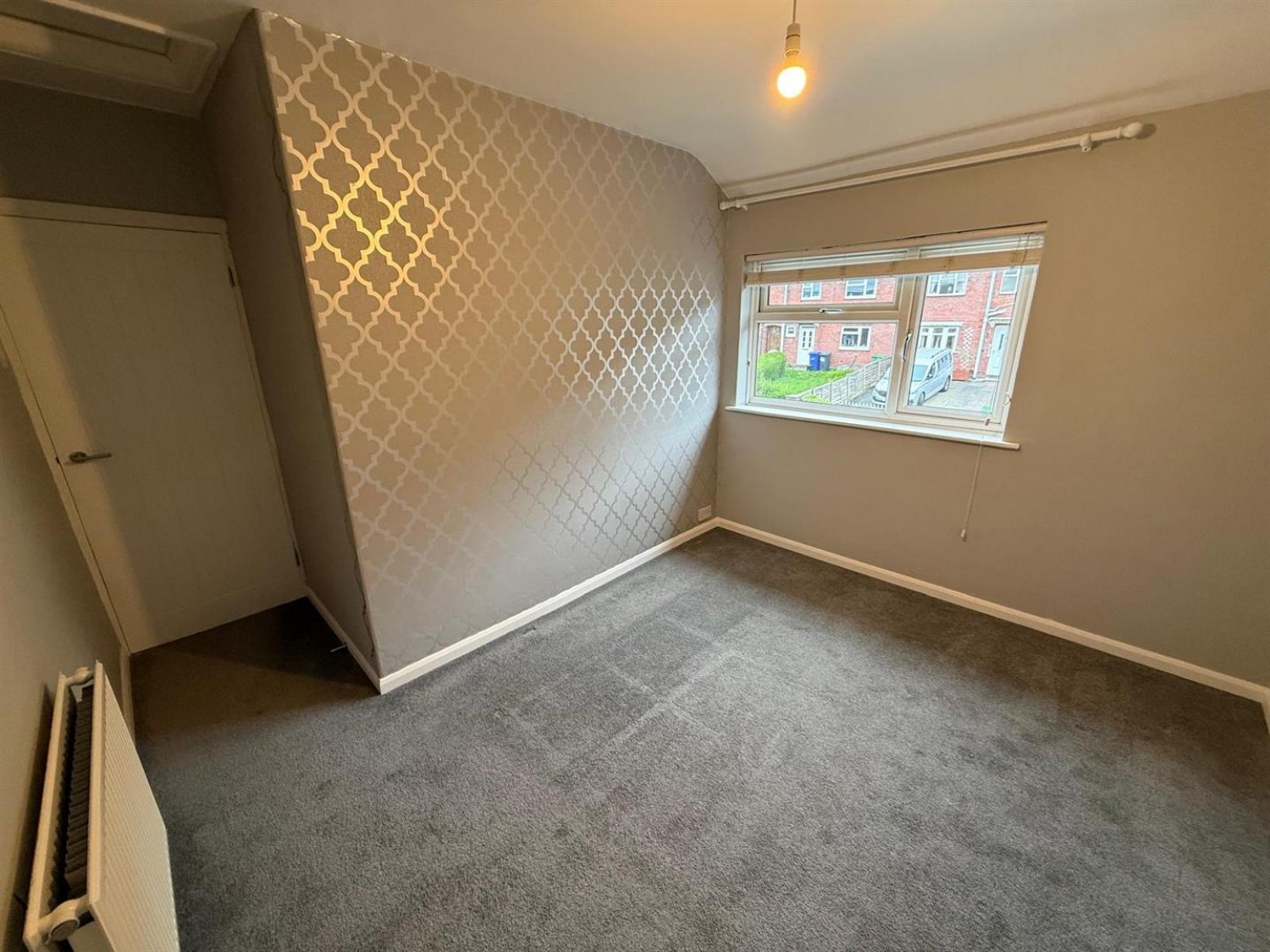 Central Avenue, Stourbridge, DY9 9BT