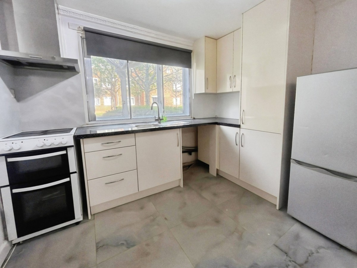 Pickwick Close, Hounslow