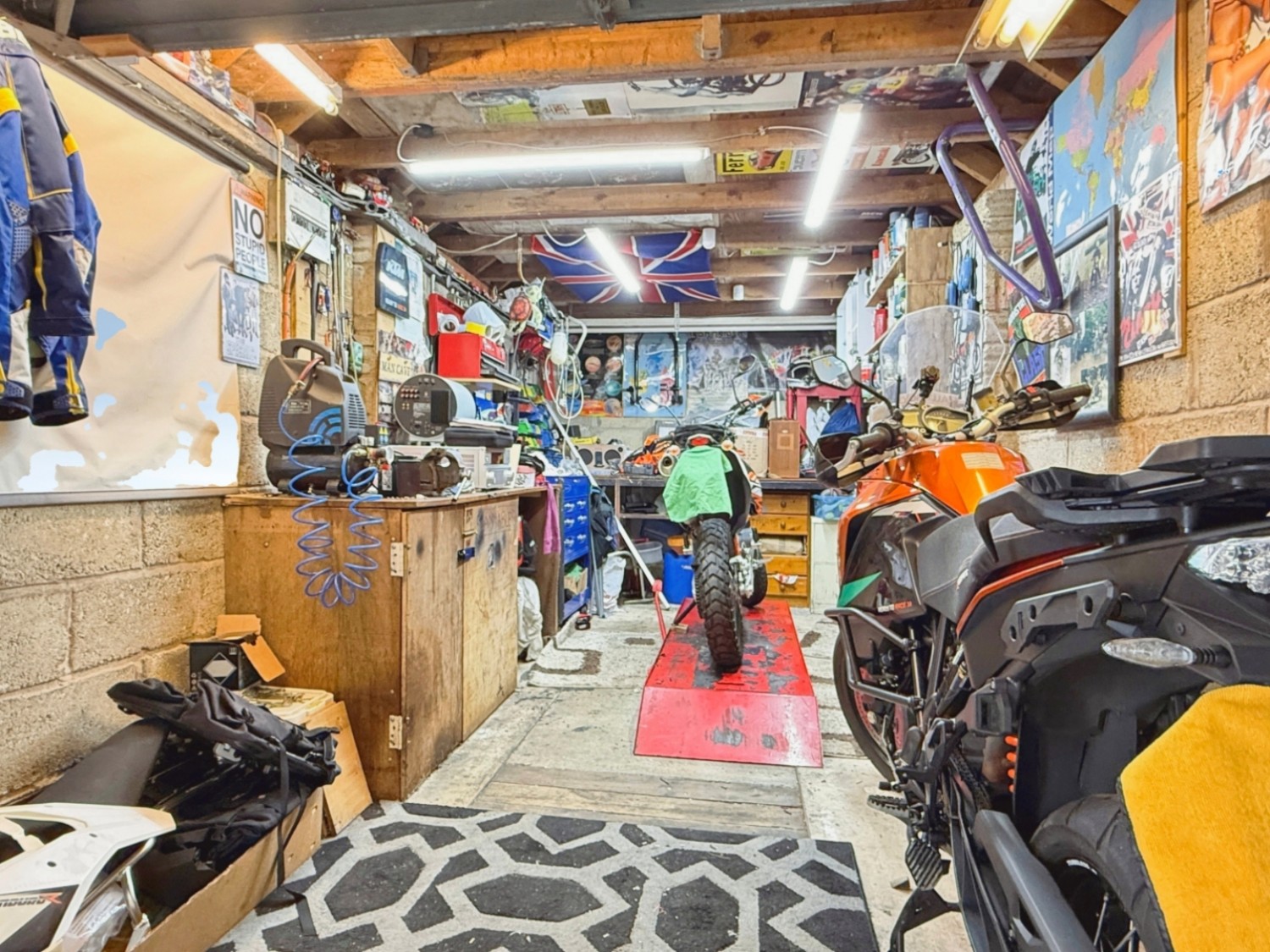 Millend Lane, Eastington, Stonehouse