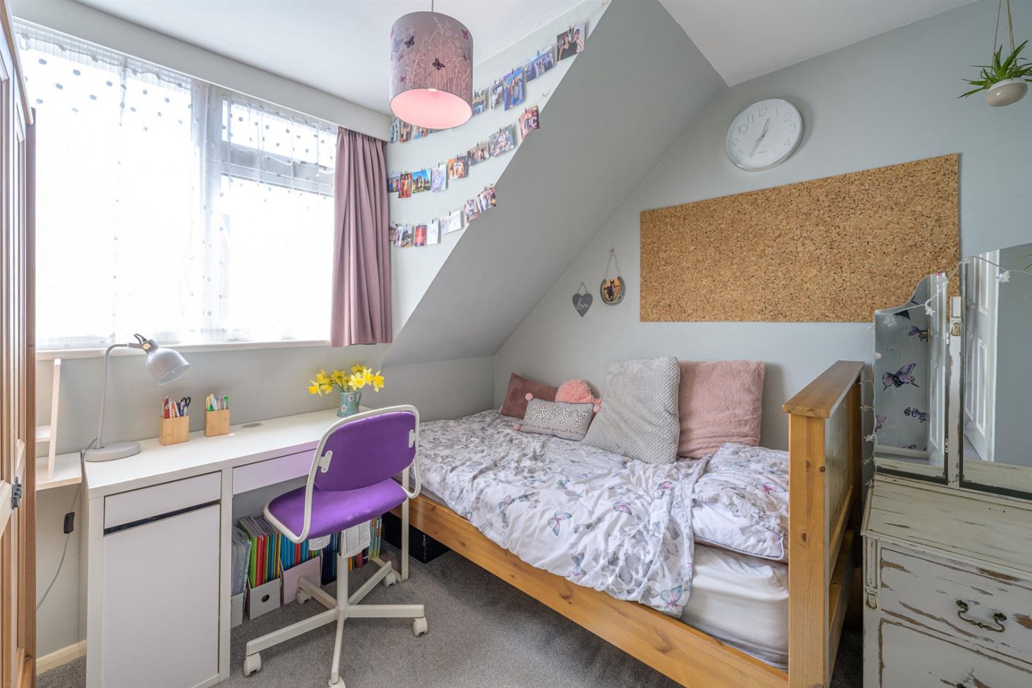 Bernwall Close, Stourbridge, DY8 1SD